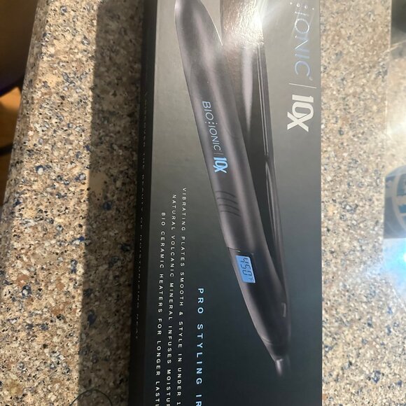 Bio Ionic 10x Straightening Iron main image 7
